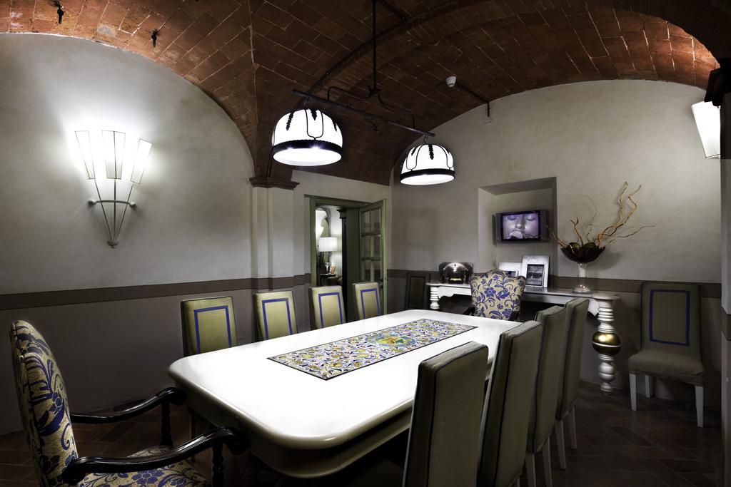Unahotels Palazzo Mannaioni Toscana Montaione Εξωτερικό φωτογραφία